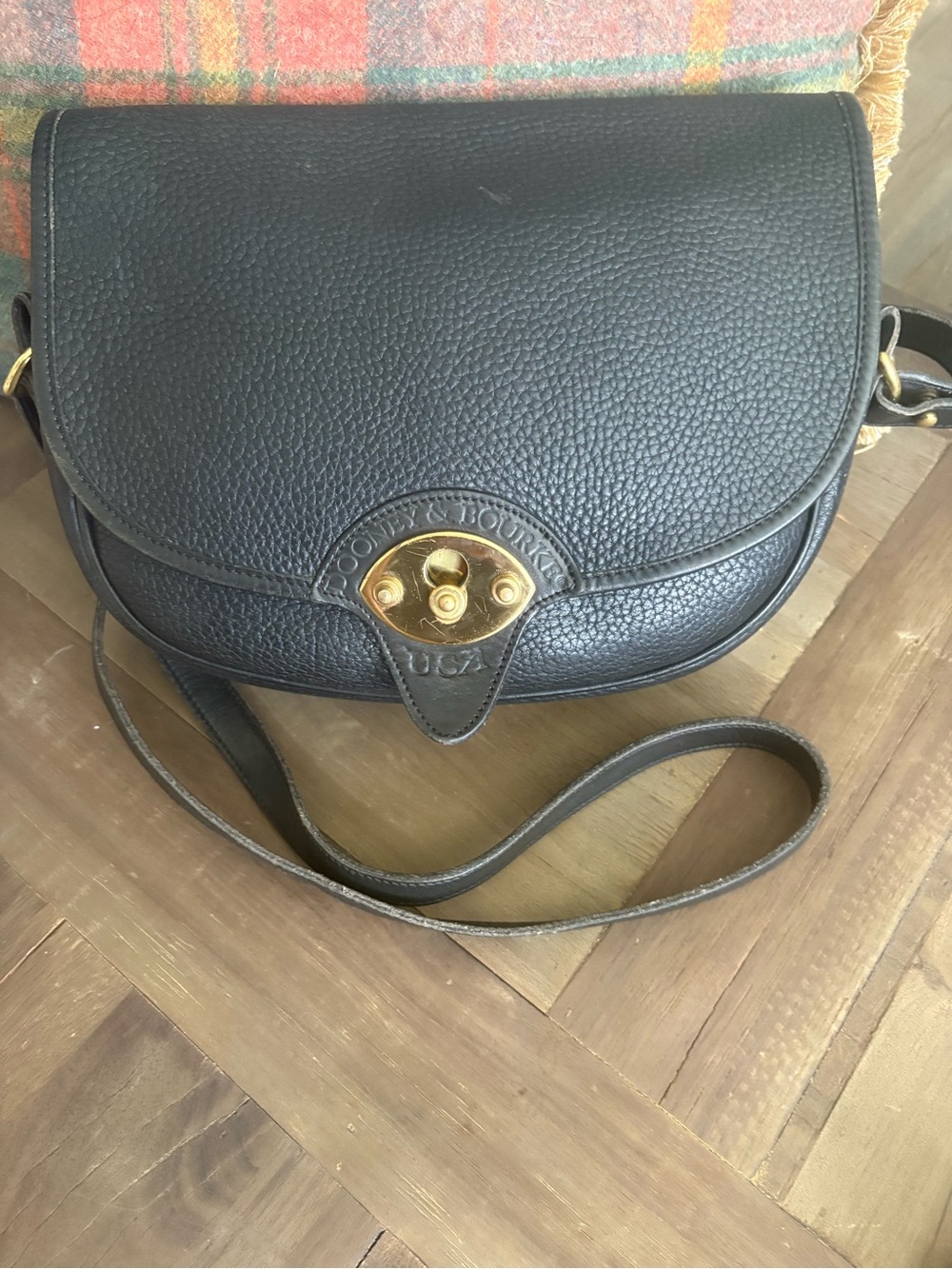 🦆 Rare Vintage Dooney & Bourke AWL Black Pebbled Leather Calvary Bag USA - Picture 3 of 14